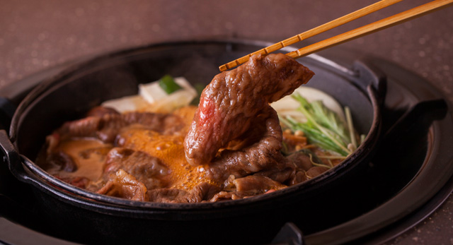 おいしく松阪牛のすき焼きをつくるポイント